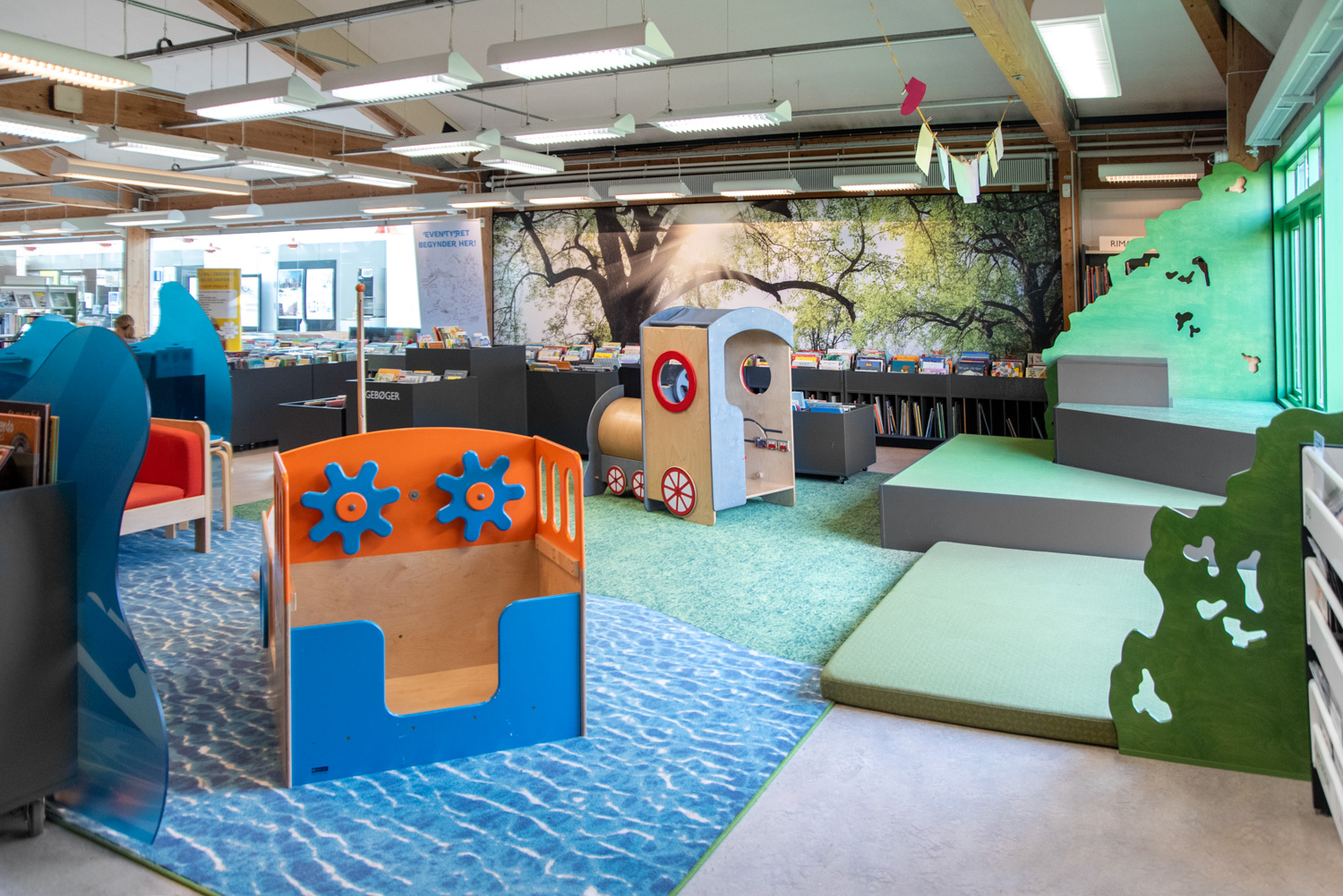 Humlebæk bibliotek, Danmark