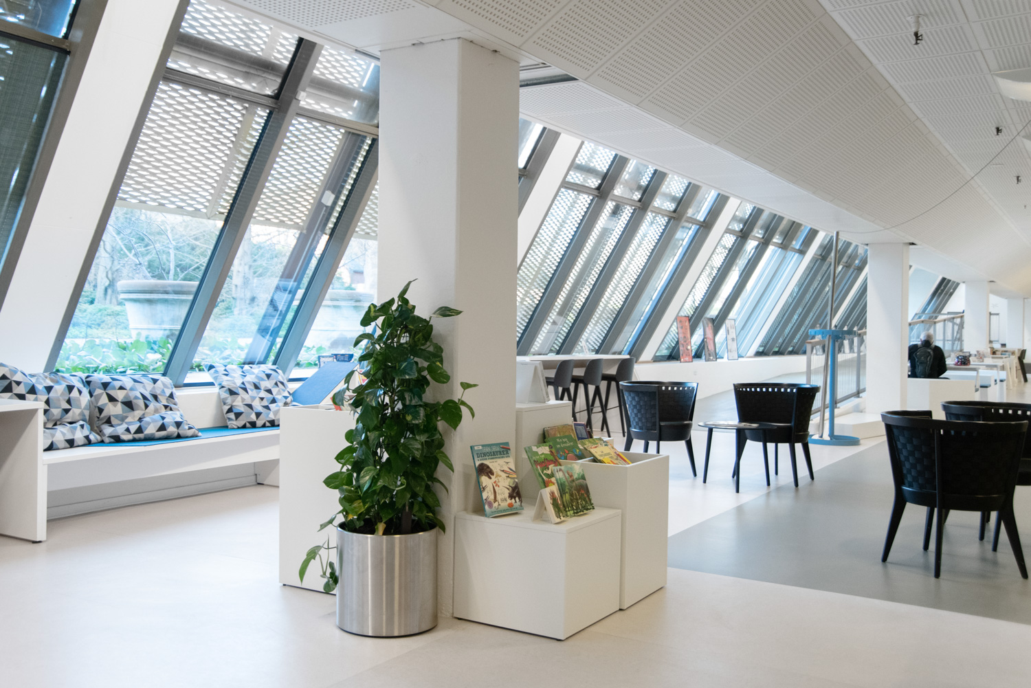 Ishøj bibliotek, Danmark