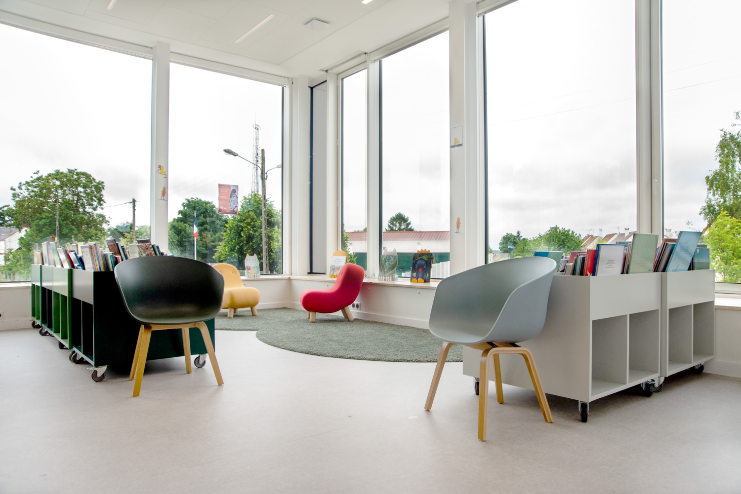 Angerville bibliotek, Frankrike